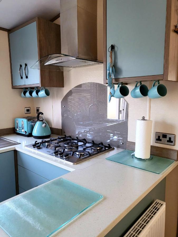 Luxury Woodland Retreat Holiday Home - Shorefield Country Park Downton  Екстер'єр фото